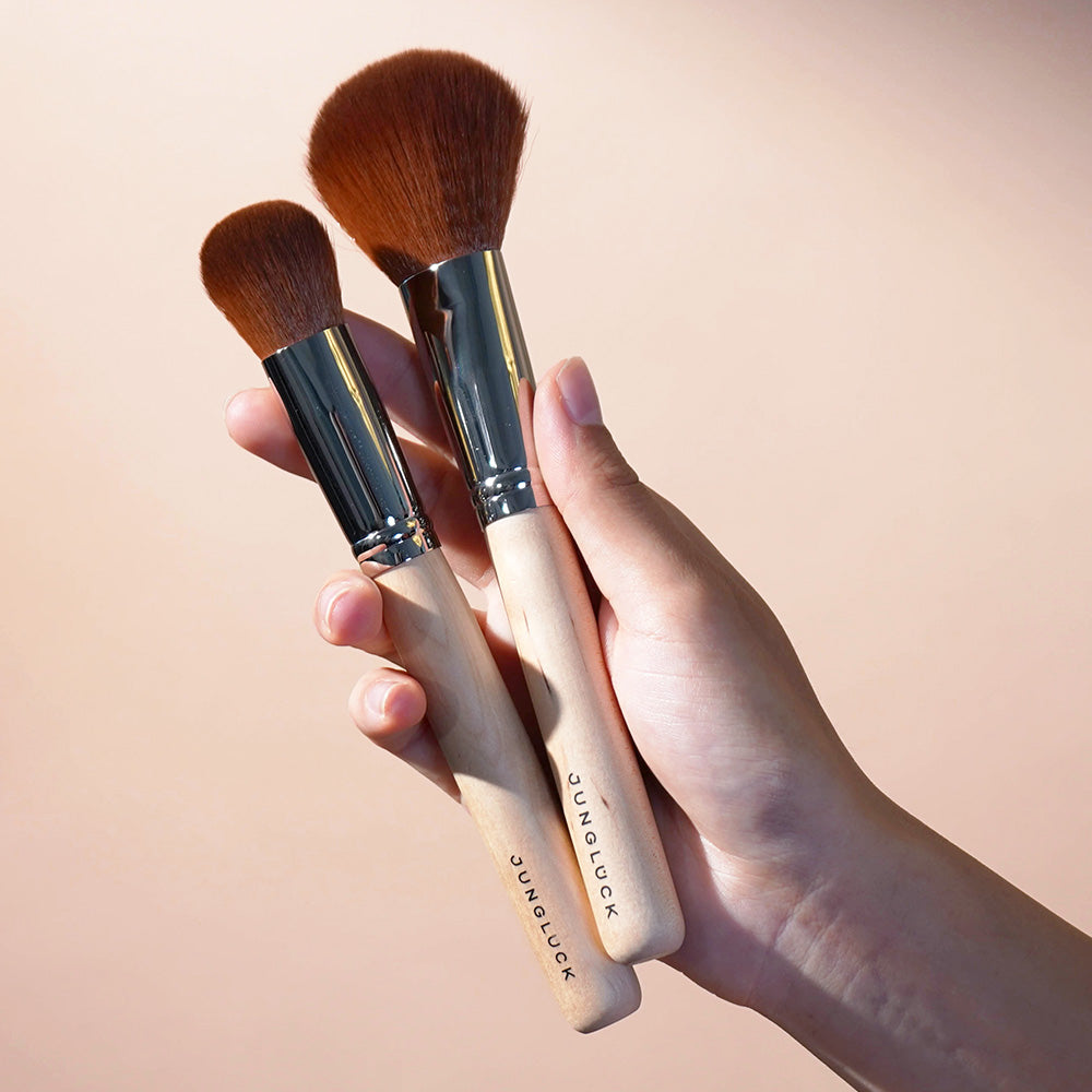 Foundation brush